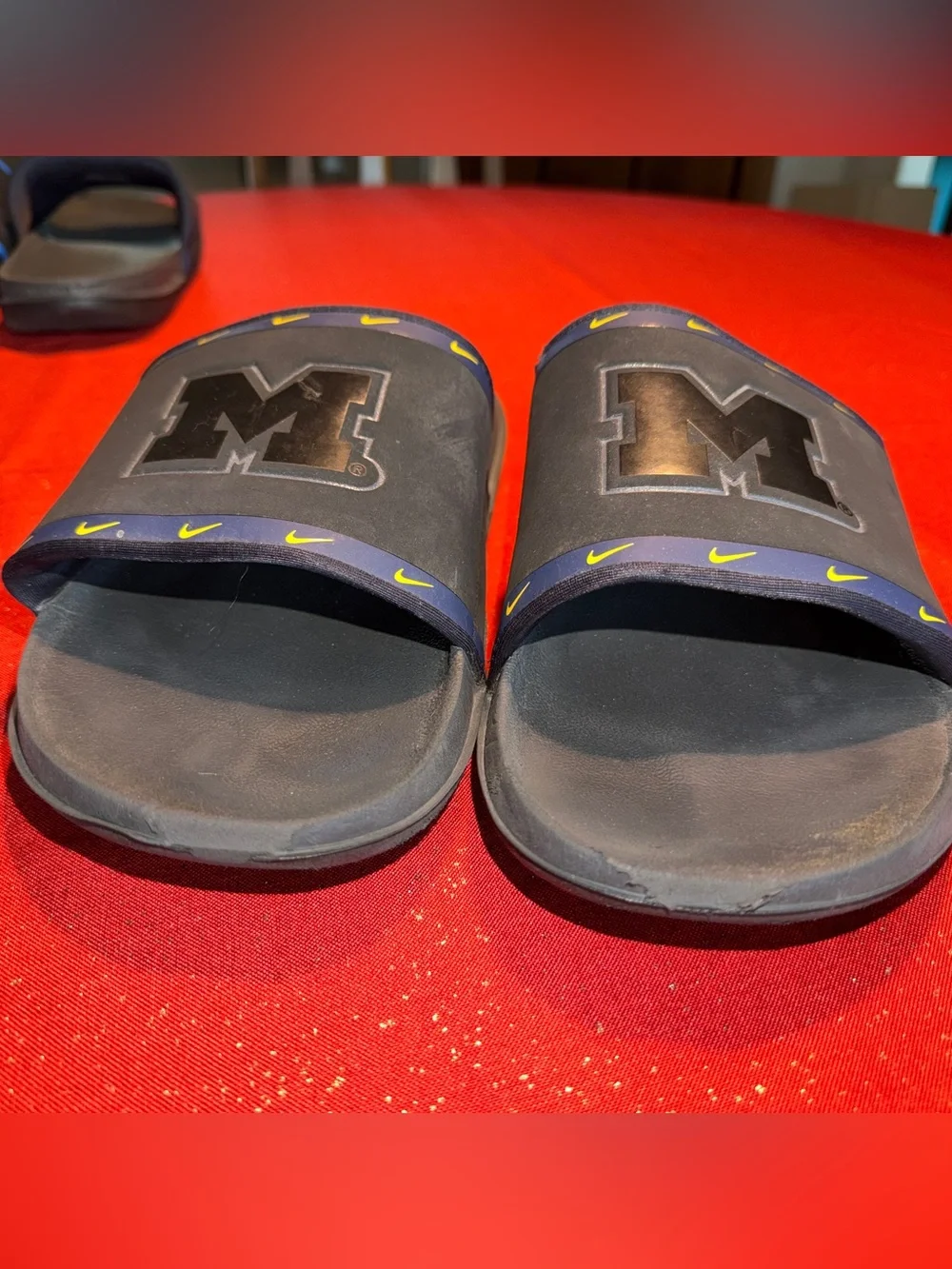 Nike Off-Court Black University of Michigan Wolverines Slides Sz:16
